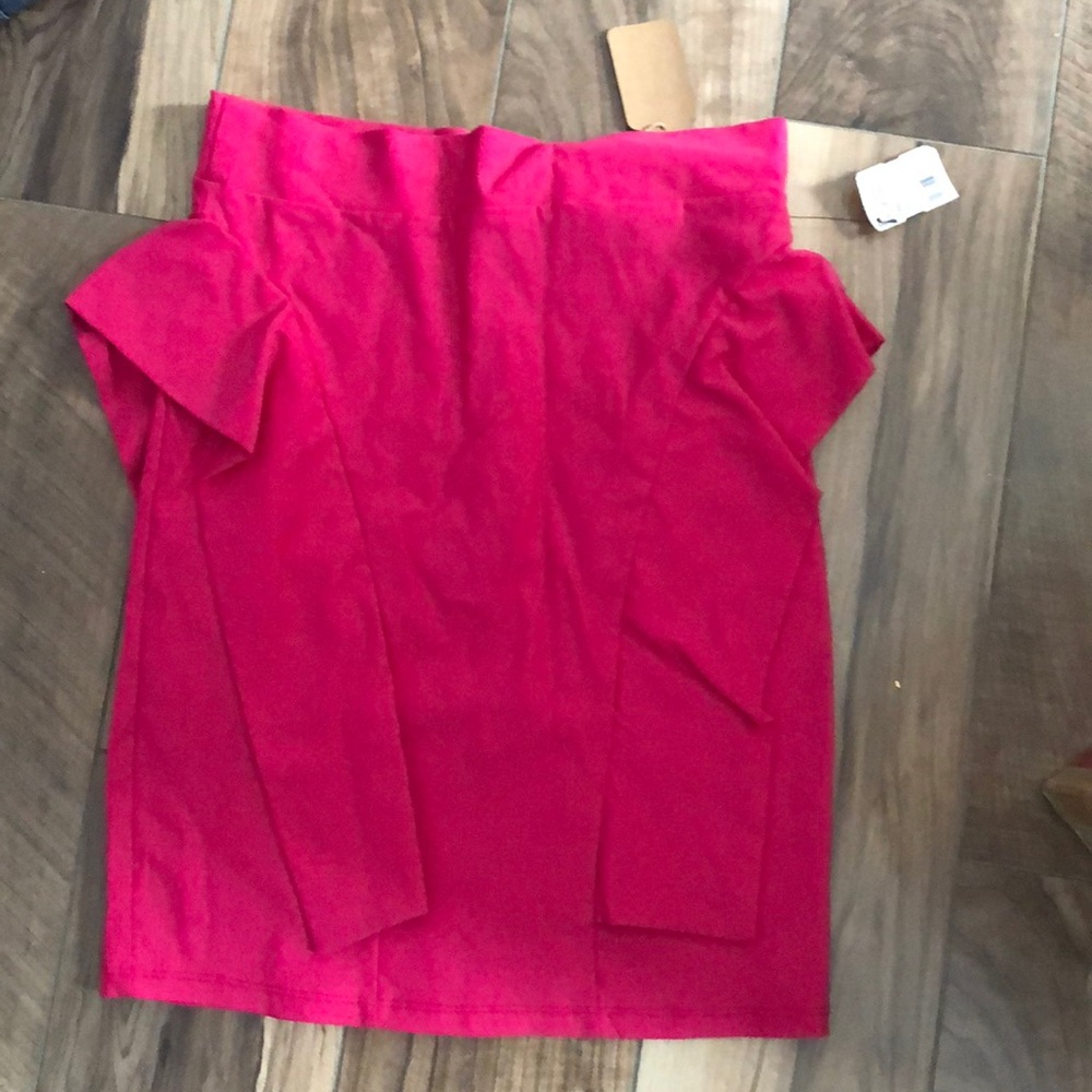 Hot pink above the knee pencil skirt
